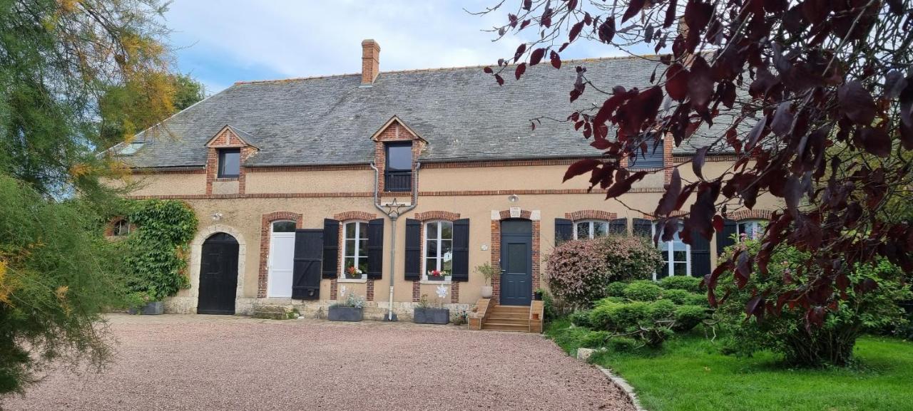 Au Nid Des Champs, Agreable Chambre D'Hotes, Proche De Chartres Dammarie  Εξωτερικό φωτογραφία